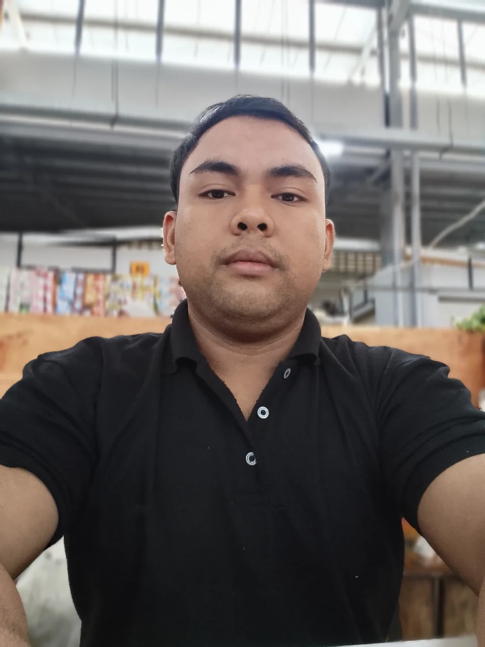 Foto Gayus Uye, Driver Pribadi di Tangerang Selatan