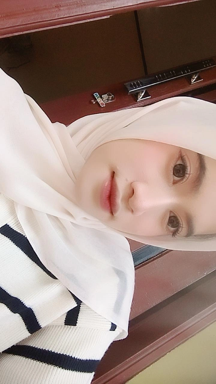 Foto Syaina Azzahra, Asisten Rumah Tangga di Cianjur