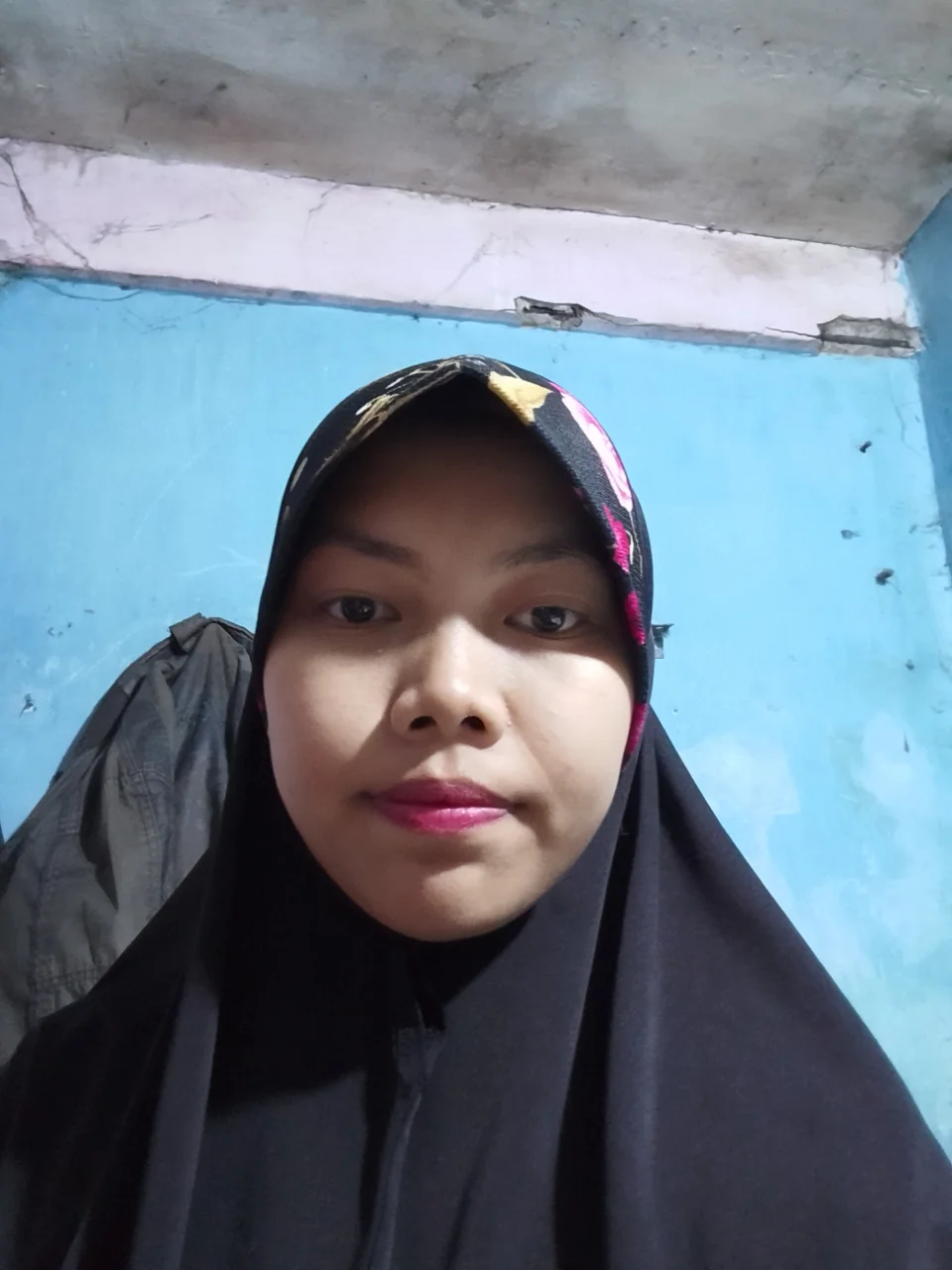 Foto Zulfah Mazidah, Penjaga Toko di Jakarta Barat